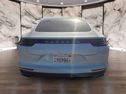 2018 Porsche Panamera