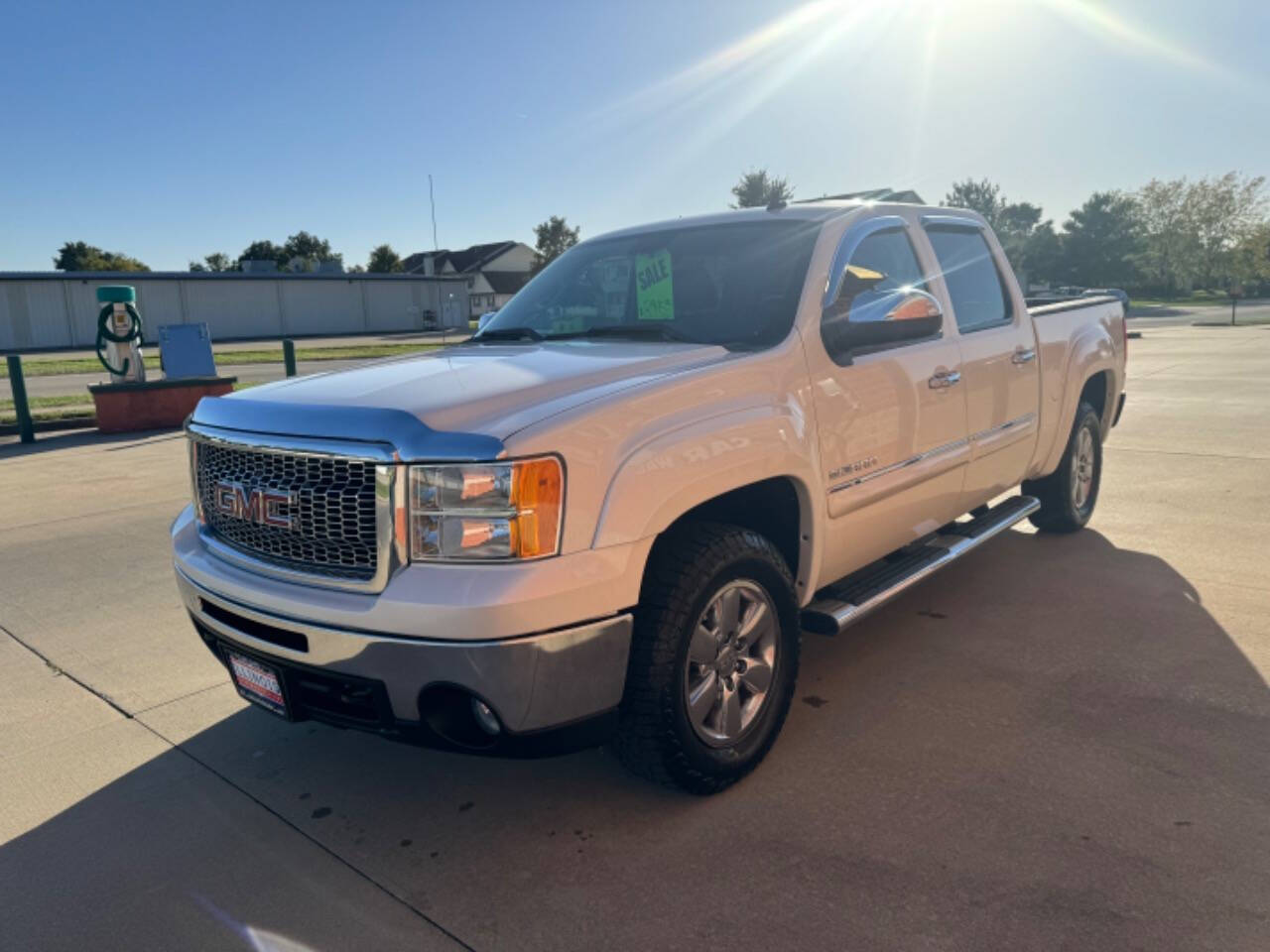 2013 GMC Sierra 1500 for sale at Illinois Auto Wholesalers in Tolono, IL