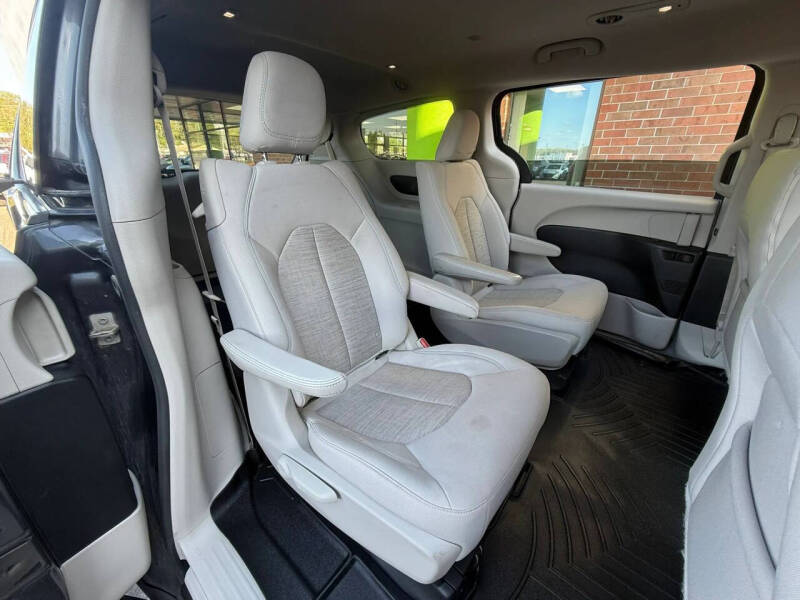 2018 Chrysler Pacifica Hybrid Touring Plus