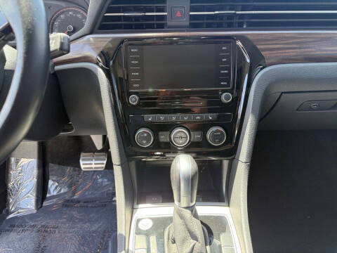 2020 Volkswagen Passat SEL