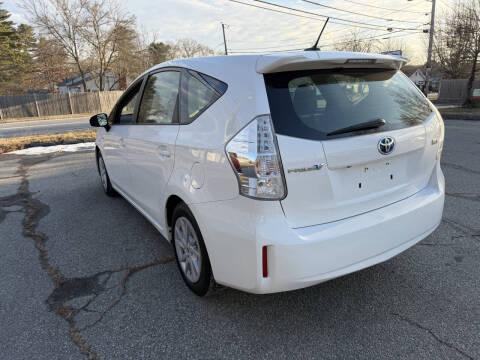 2012 Toyota Prius v Three