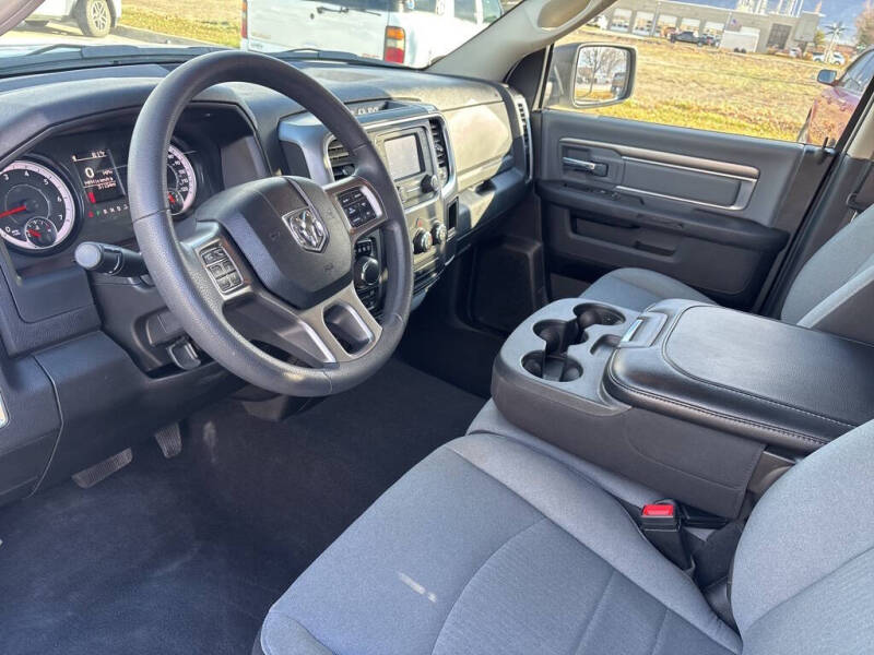 2024 RAM 1500 Classic SLT