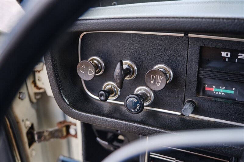1971 Volvo 145