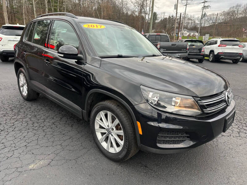 2017 Volkswagen Tiguan Limited Base photo 2