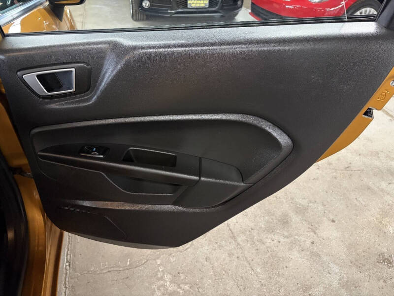 2016 Ford Fiesta SE