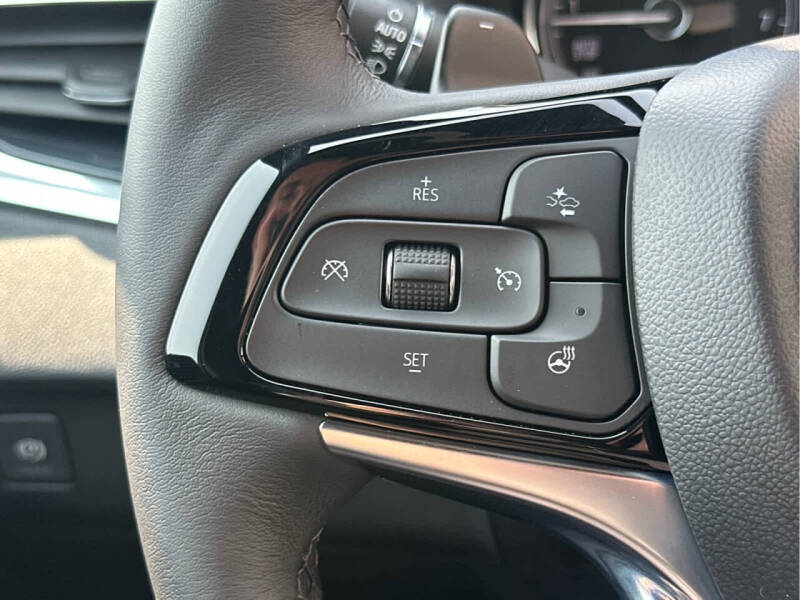 2022 Buick Enclave Essence