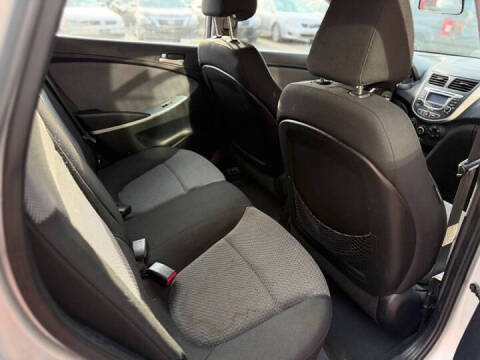 2013 Hyundai Accent GS