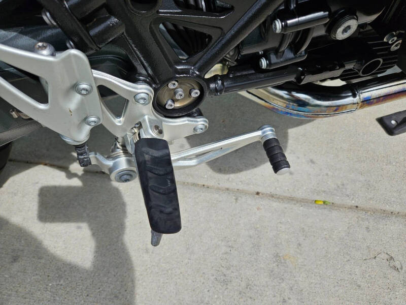 2016 BMW R NineT Base