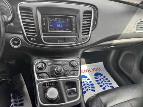 2015 Chrysler 200 C