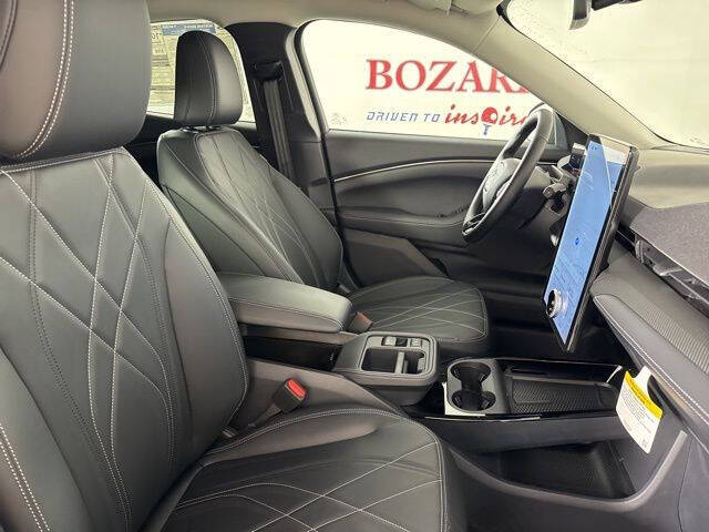 2025 Ford Mustang Mach-E Select