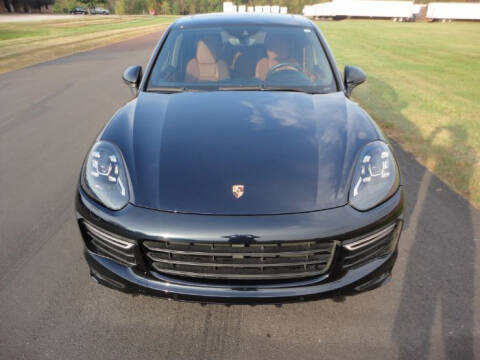 2016 Porsche Cayenne GTS