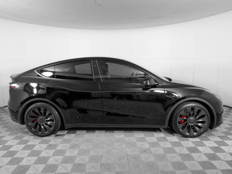 2024 Tesla Model Y Performance