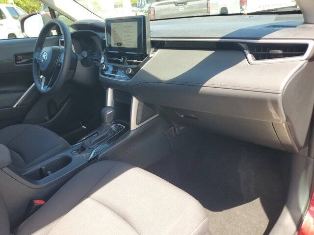 2023 Toyota Corolla Cross LE