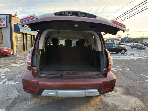 2017 Nissan Armada SV