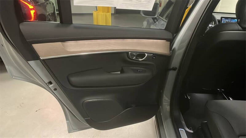 2026 Volvo XC90 B6 Plus 7P