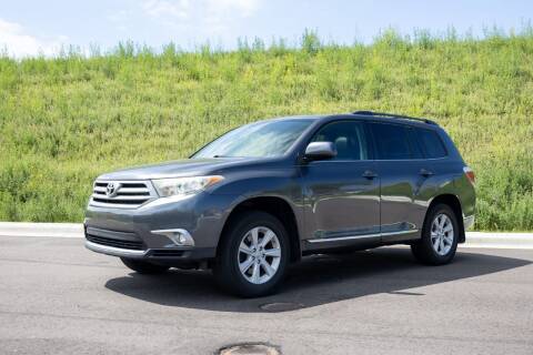 2013 Toyota Highlander for sale at The Car Buying Center in Saint Louis Park MN