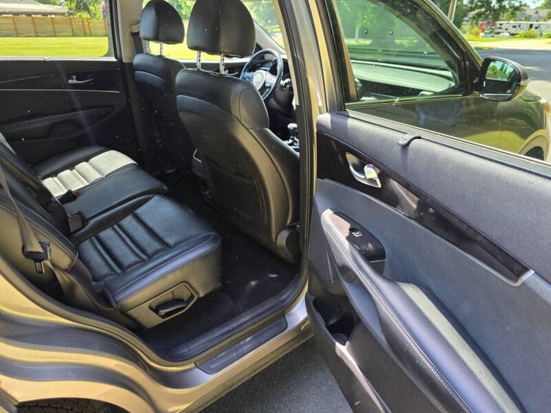 2018 Kia Sorento EX V6