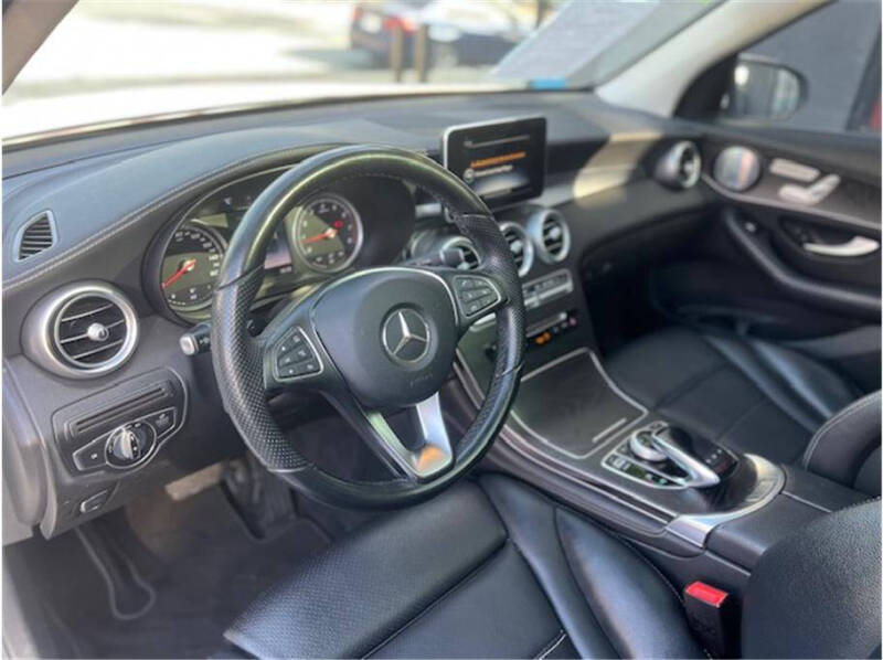 2016 Mercedes-Benz GLC GLC 300
