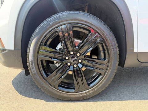 2024 GMC Acadia Elevation