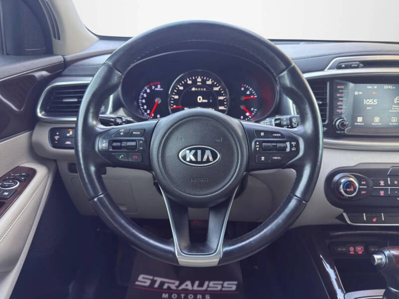 2018 Kia Sorento EX V6