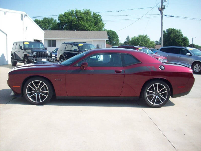 Used 2022 Dodge Challenger R/T with VIN 2C3CDZBT7NH182168 for sale in Kansas City