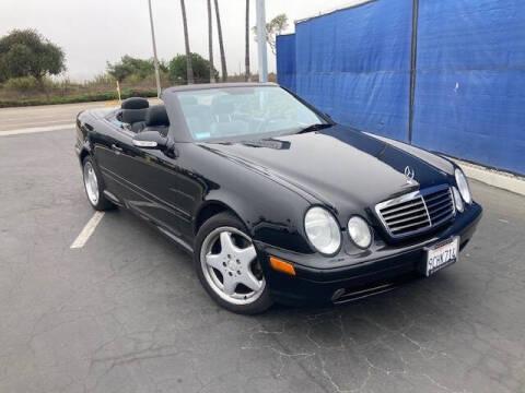 2000 Mercedes-Benz CLK