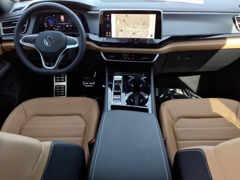 2026 Volkswagen Atlas Cross Sport SEL R-Line Black 4Motion