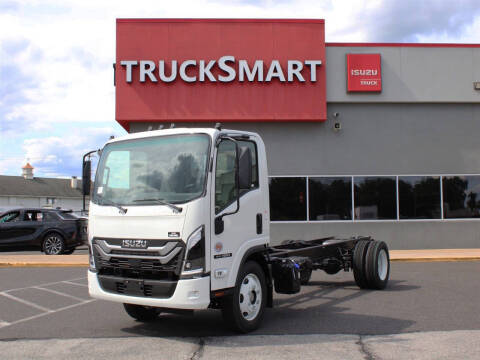 2025 Isuzu NRR for sale at Trucksmart Isuzu in Morrisville PA