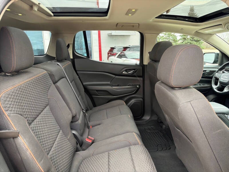 2017 GMC Acadia SLE-2