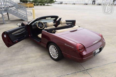 2004 Ford Thunderbird Deluxe