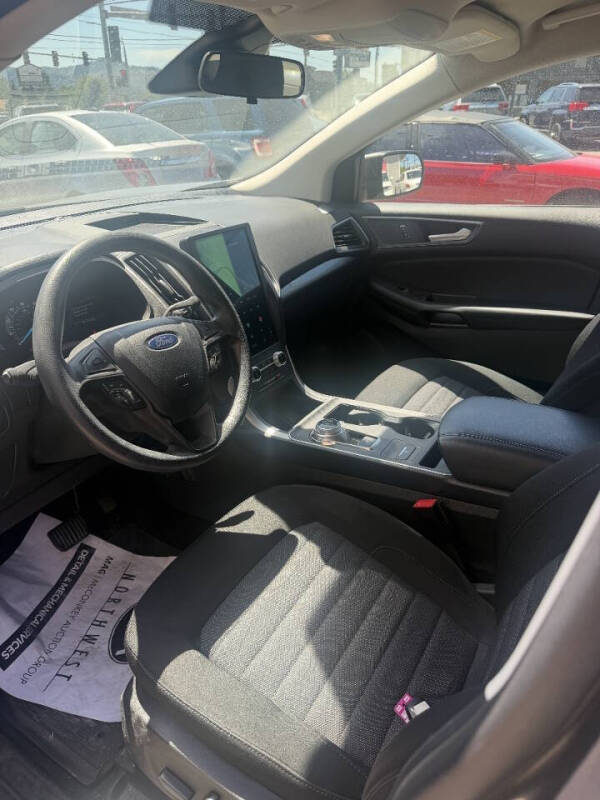 2024 Ford Edge SE