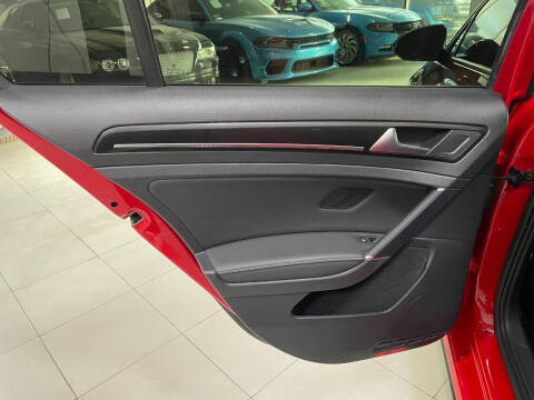 2019 Volkswagen Golf R 4Motion