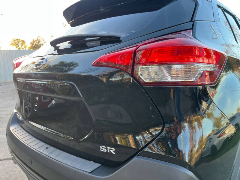 2018 Nissan Kicks SR