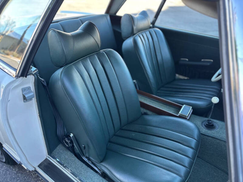 1970 Mercedes-Benz 280-Class