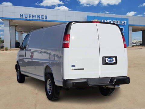 2026 Chevrolet Express 2500