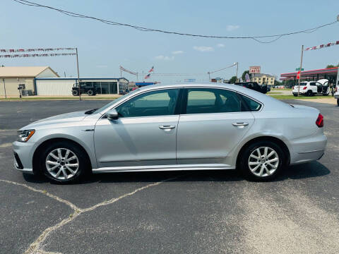 2017 Volkswagen Passat for sale at Pioneer Auto in Ponca City OK