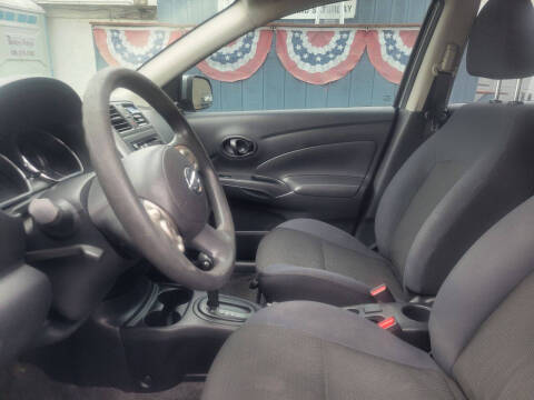 2012 Nissan Versa 1.6 SL