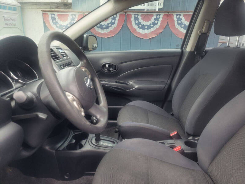 2012 Nissan Versa 1.6 SL