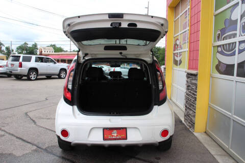 2019 Kia Soul +