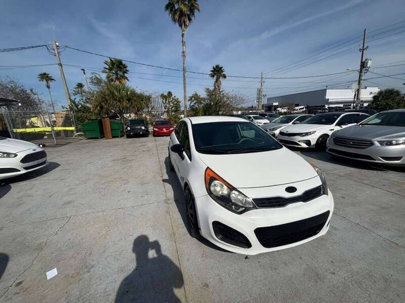 2012 Kia Rio 5-Door SX