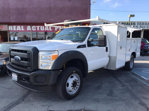 2016 Ford F-450 Super Duty for sale at Sanmiguel Motors in South Gate CA