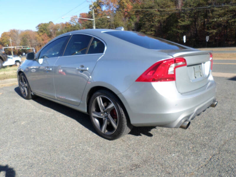 2014 Volvo S60 R-Design photo 8