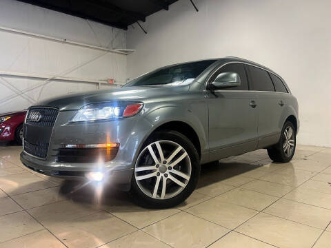 2008 Audi Q7 for sale at ROADSTERS AUTO in Houston TX