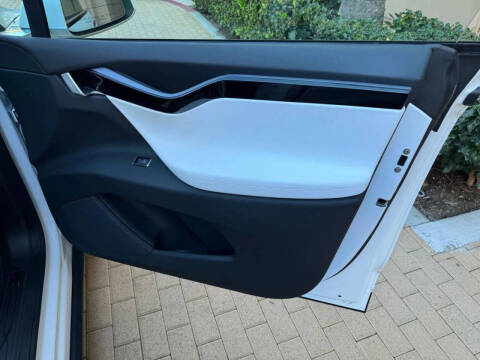 2021 Tesla Model X Long Range Plus