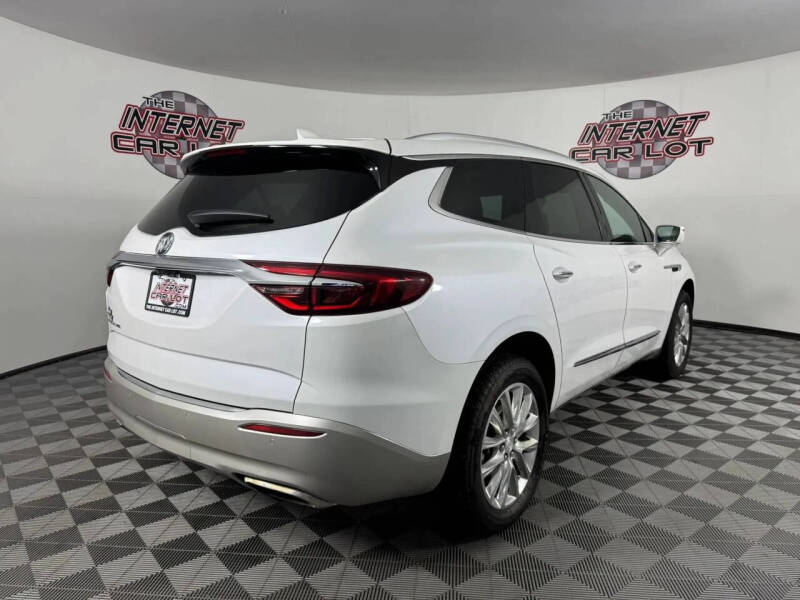 2020 Buick Enclave Essence