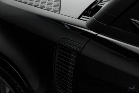 2024 Land Rover Defender 130 P400 X-Dynamic SE