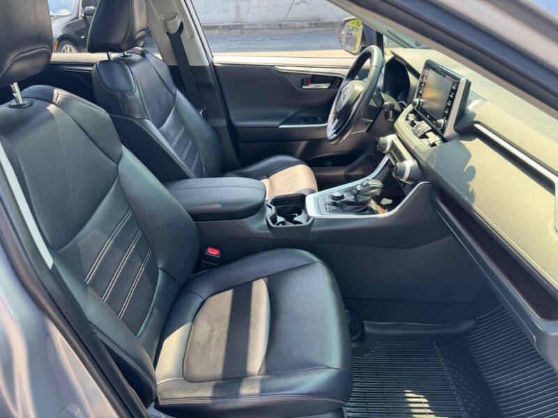 2019 Toyota RAV4 Limited
