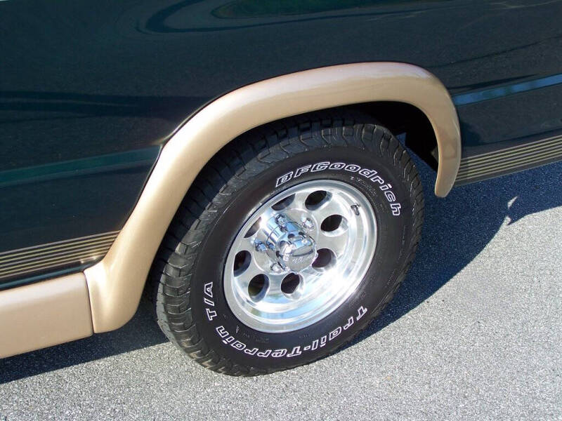 2000 Ford E-Series E-150