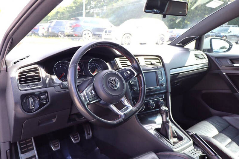2016 Volkswagen Golf GTI SE