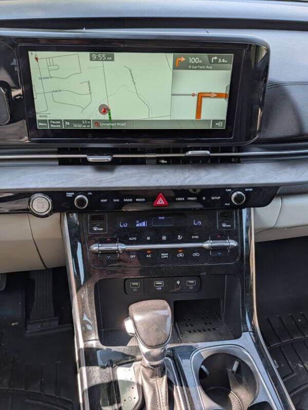 2022 Kia Carnival EX
